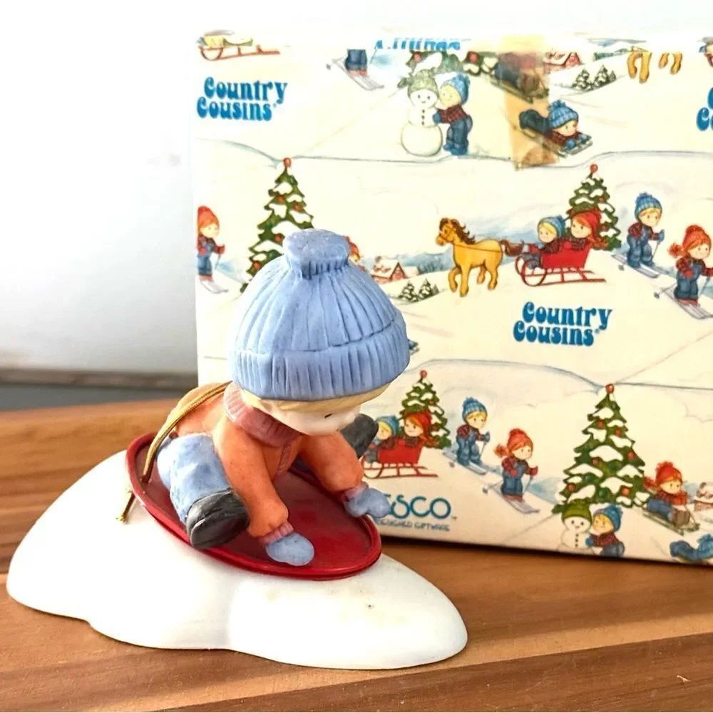Enesco Scooter Country Cousins On A Red Sled Winter Snow